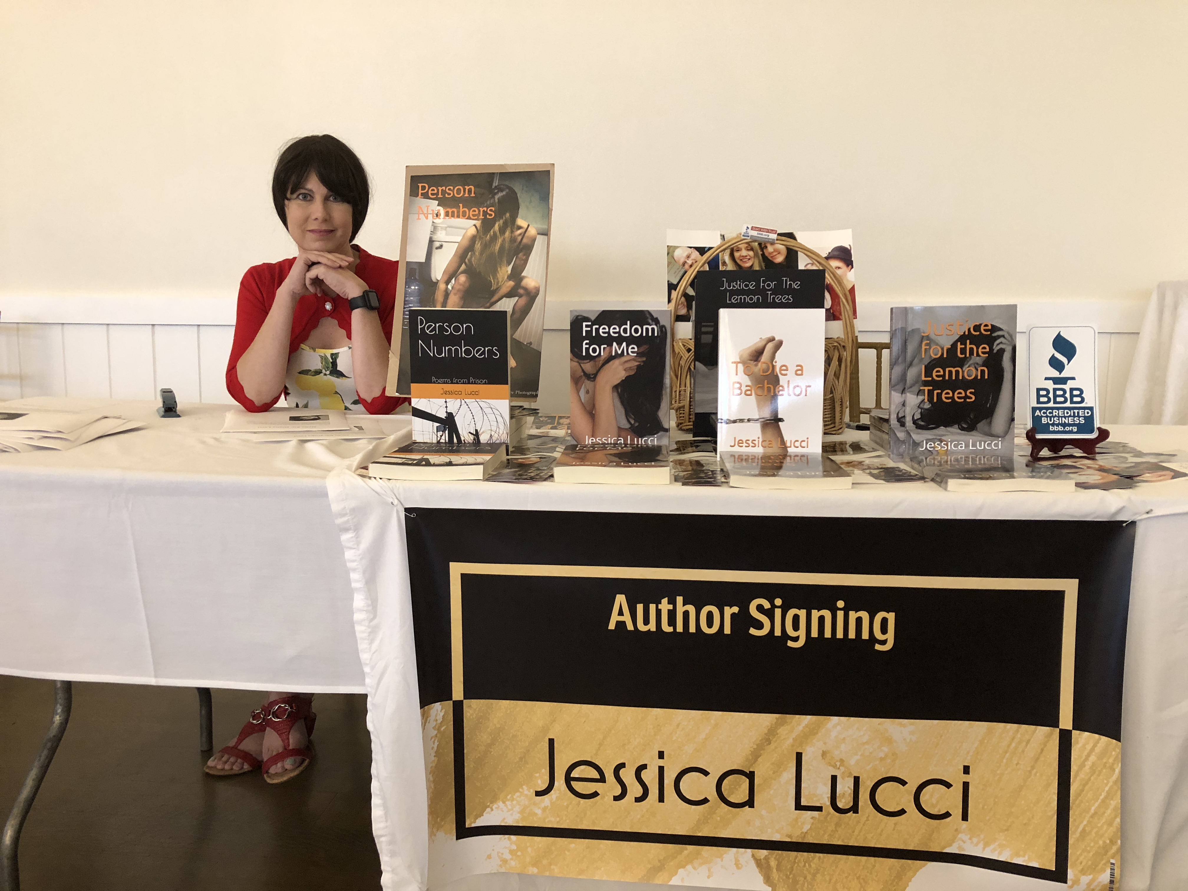 Author Jessica Lucci (https://www.jessicalucci.org).